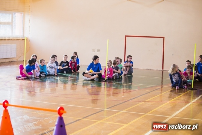 Zdjęcie w galerii na portalu naszraciborz.pl: Zawody sportowe dla przedszkolaków w SP 15 wiadomości z regionu