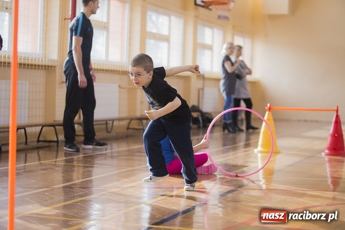 Zdjęcie w galerii na portalu naszraciborz.pl: Zawody sportowe dla przedszkolaków w SP 15 wiadomości z regionu