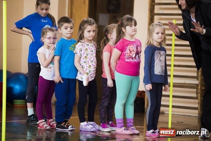 Zdjęcie w galerii na portalu naszraciborz.pl: Zawody sportowe dla przedszkolaków w SP 15 wiadomości z regionu