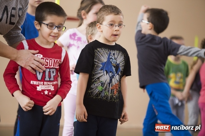 Zdjęcie w galerii na portalu naszraciborz.pl: Zawody sportowe dla przedszkolaków w SP 15 wiadomości z regionu