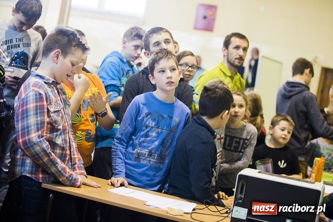 Zdjęcie w galerii na portalu naszraciborz.pl: Międzynarodowe zmagania szachistów w Tworkowie wiadomości z regionu