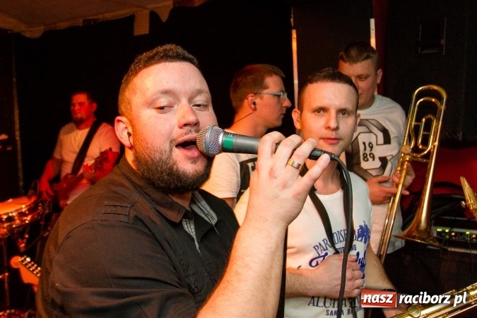 Zdjęcie w galerii na portalu naszraciborz.pl: Meteory, czyli świetny koncert TABU na Końcu Świata wiadomości z regionu