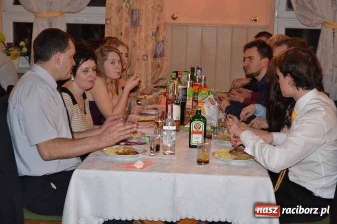 Zdjęcie w galerii na portalu naszraciborz.pl: Karnawał w rudzkich lasach, czyli... wiadomości z regionu