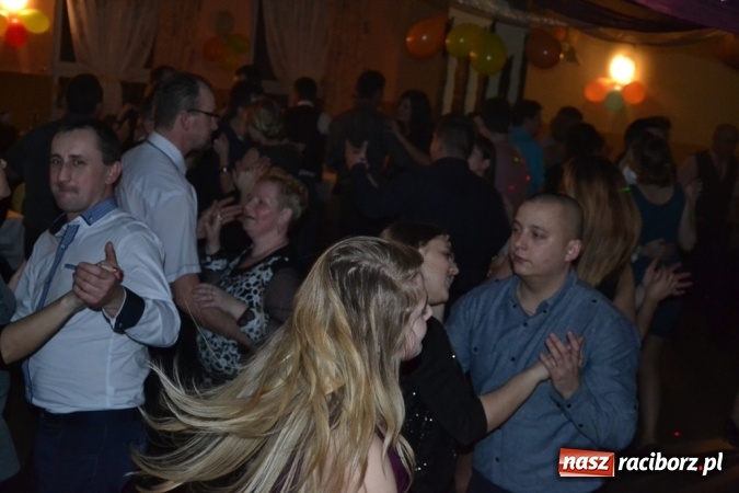 Zdjęcie w galerii na portalu naszraciborz.pl: Karnawał w rudzkich lasach, czyli... wiadomości z regionu