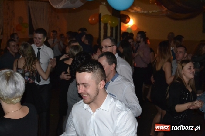 Zdjęcie w galerii na portalu naszraciborz.pl: Karnawał w rudzkich lasach, czyli... wiadomości z regionu