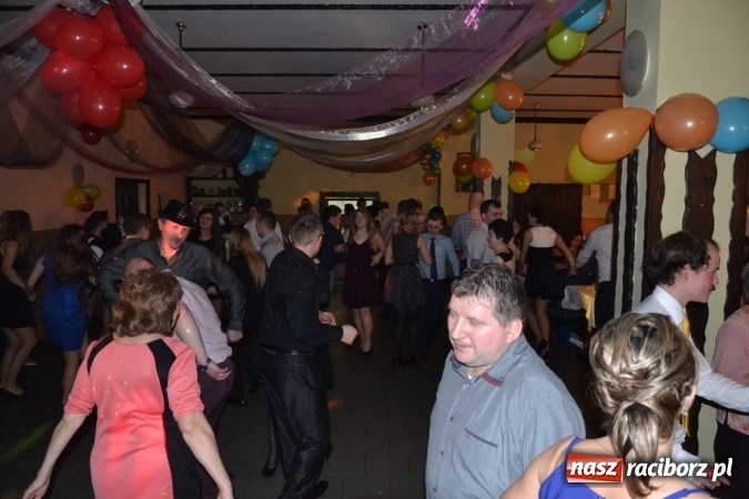 Zdjęcie w galerii na portalu naszraciborz.pl: Karnawał w rudzkich lasach, czyli... wiadomości z regionu