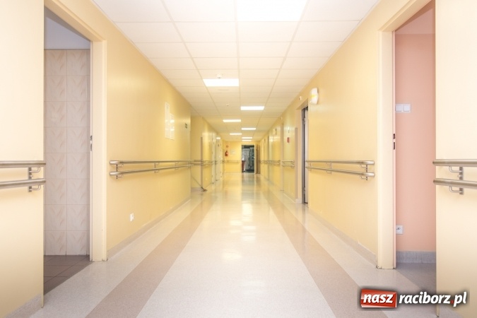 Zdjęcie w galerii na portalu naszraciborz.pl: Oddział Anestezjologii i Intensywnej Terapii w raciborskim szpitalu ma już 10 lat wiadomości z regionu