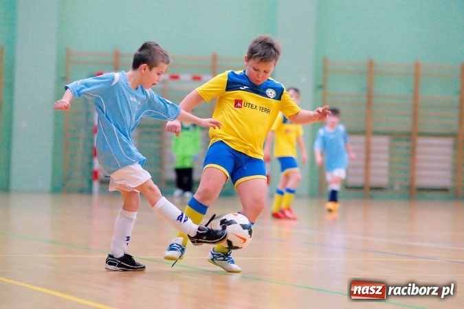 Zdjęcie w galerii na portalu naszraciborz.pl:  Zimowa Liga Halowa: III kolejka zmagań orlików za nami wiadomości z regionu