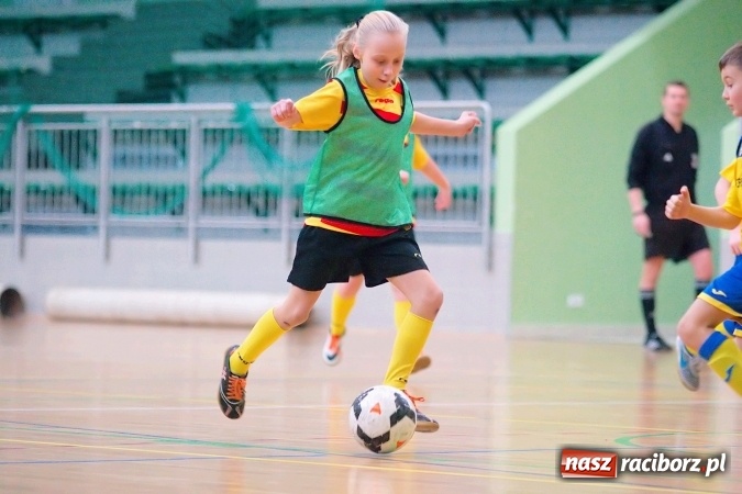 Zdjęcie w galerii na portalu naszraciborz.pl:  Zimowa Liga Halowa: III kolejka zmagań orlików za nami wiadomości z regionu