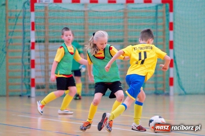 Zdjęcie w galerii na portalu naszraciborz.pl:  Zimowa Liga Halowa: III kolejka zmagań orlików za nami wiadomości z regionu