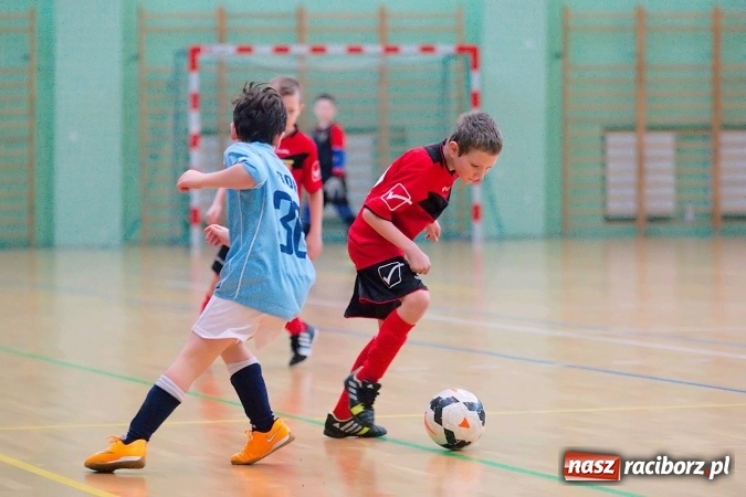 Zdjęcie w galerii na portalu naszraciborz.pl:  Zimowa Liga Halowa: III kolejka zmagań orlików za nami wiadomości z regionu