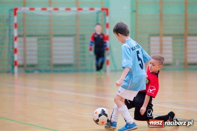 Zdjęcie w galerii na portalu naszraciborz.pl:  Zimowa Liga Halowa: III kolejka zmagań orlików za nami wiadomości z regionu