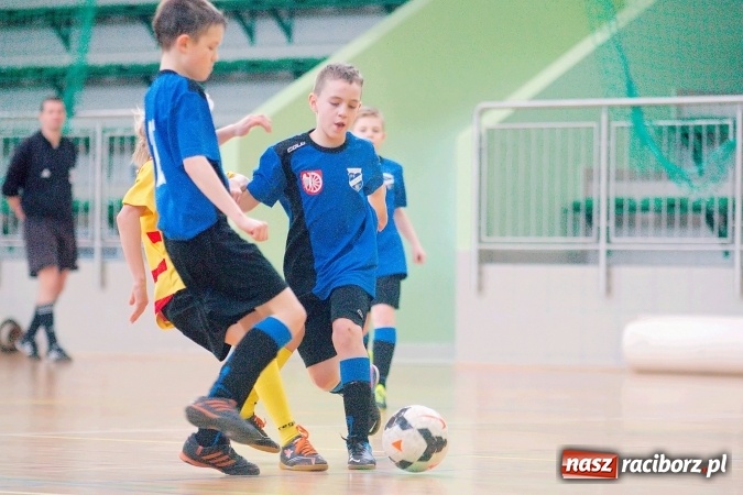 Zdjęcie w galerii na portalu naszraciborz.pl:  Zimowa Liga Halowa: III kolejka zmagań orlików za nami wiadomości z regionu