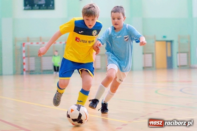 Zdjęcie w galerii na portalu naszraciborz.pl:  Zimowa Liga Halowa: III kolejka zmagań orlików za nami wiadomości z regionu