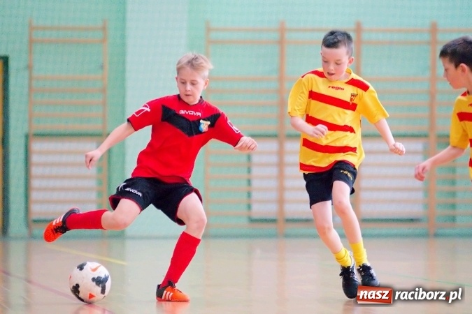 Zdjęcie w galerii na portalu naszraciborz.pl:  Zimowa Liga Halowa: III kolejka zmagań orlików za nami wiadomości z regionu