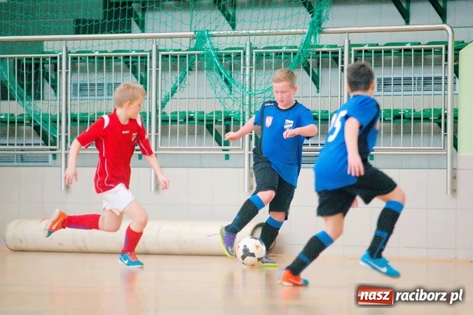 Zdjęcie w galerii na portalu naszraciborz.pl:  Zimowa Liga Halowa: III kolejka zmagań orlików za nami wiadomości z regionu