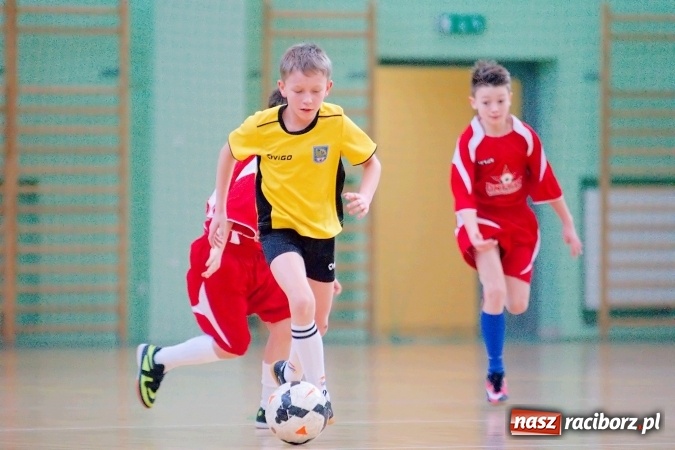 Zdjęcie w galerii na portalu naszraciborz.pl:  Zimowa Liga Halowa: III kolejka zmagań orlików za nami wiadomości z regionu