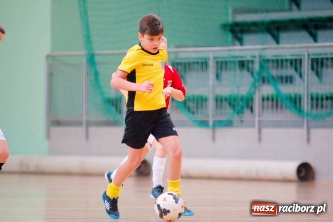 Zdjęcie w galerii na portalu naszraciborz.pl:  Zimowa Liga Halowa: III kolejka zmagań orlików za nami wiadomości z regionu