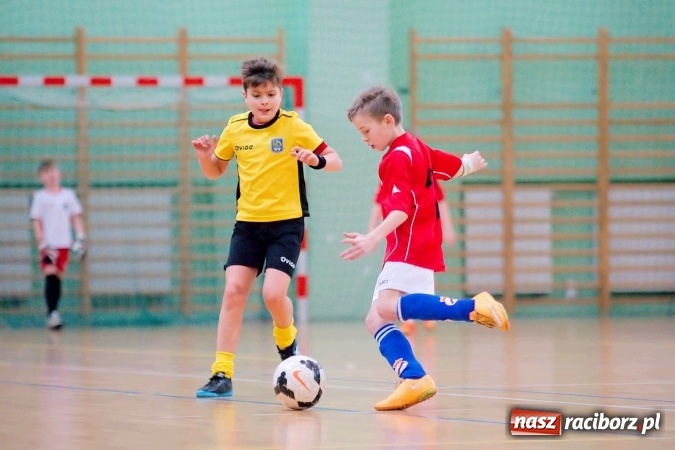 Zdjęcie w galerii na portalu naszraciborz.pl:  Zimowa Liga Halowa: III kolejka zmagań orlików za nami wiadomości z regionu