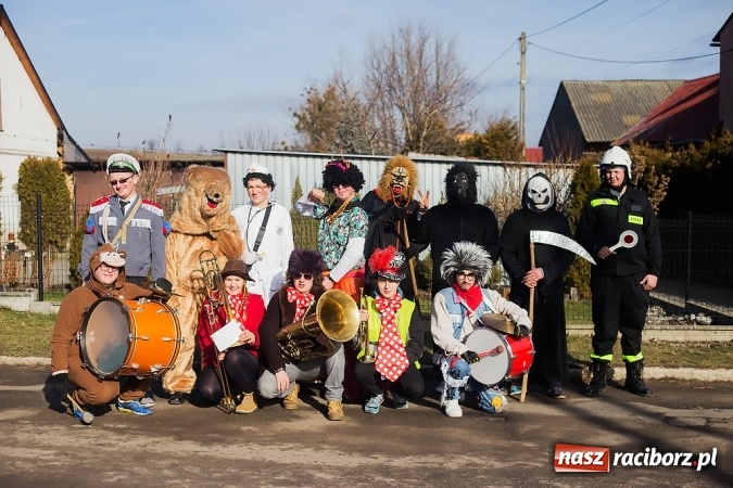 Zdjęcie w galerii na portalu naszraciborz.pl: Sławików. Bez tańczenia z niedźwiedziem szczęścia nie ma! wiadomości z regionu