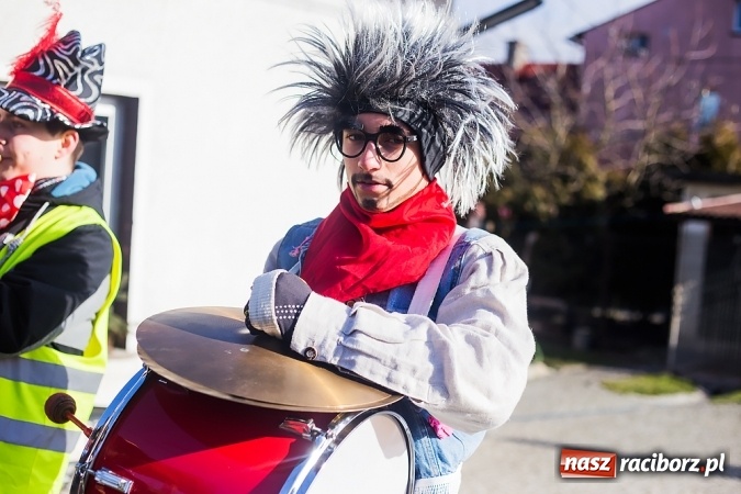 Zdjęcie w galerii na portalu naszraciborz.pl: Sławików. Bez tańczenia z niedźwiedziem szczęścia nie ma! wiadomości z regionu