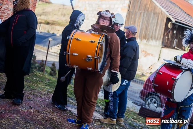 Zdjęcie w galerii na portalu naszraciborz.pl: Sławików. Bez tańczenia z niedźwiedziem szczęścia nie ma! wiadomości z regionu
