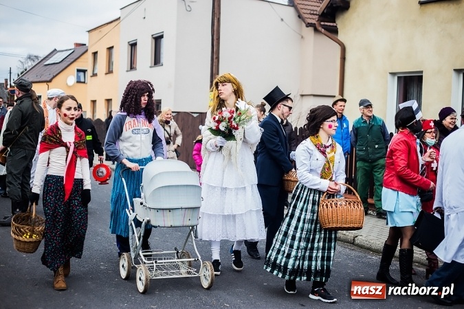 Zdjęcie w galerii na portalu naszraciborz.pl: Samborowicki tanzbär, czyli wesołe pożegnanie karnawału wiadomości z regionu