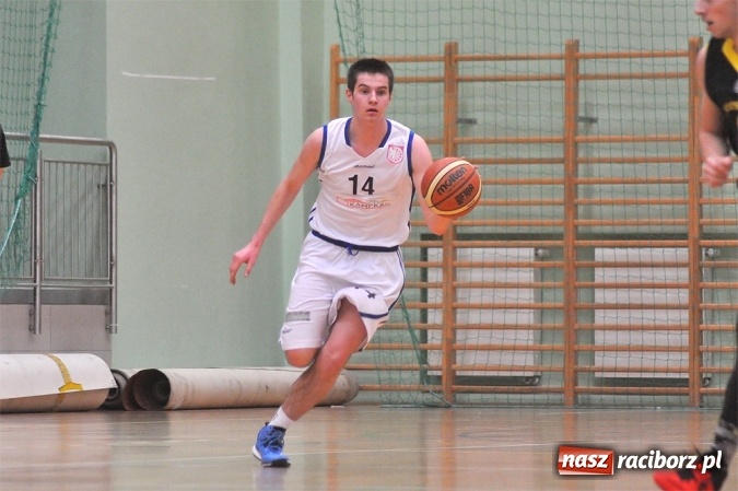 Zdjęcie w galerii na portalu naszraciborz.pl: KKS Tarnowskie Góry lepszy od Ofensywy wiadomości z regionu