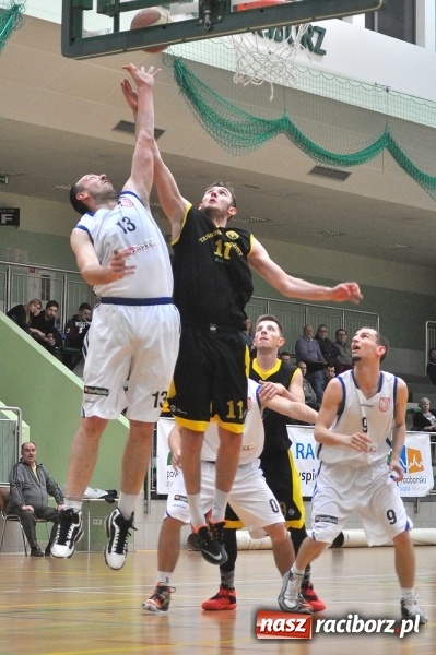 Zdjęcie w galerii na portalu naszraciborz.pl: KKS Tarnowskie Góry lepszy od Ofensywy wiadomości z regionu
