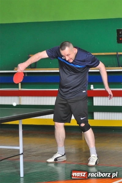 Zdjęcie w galerii na portalu naszraciborz.pl: Miłośnicy tenisa stołowego rywalizowali w Sokole wiadomości z regionu