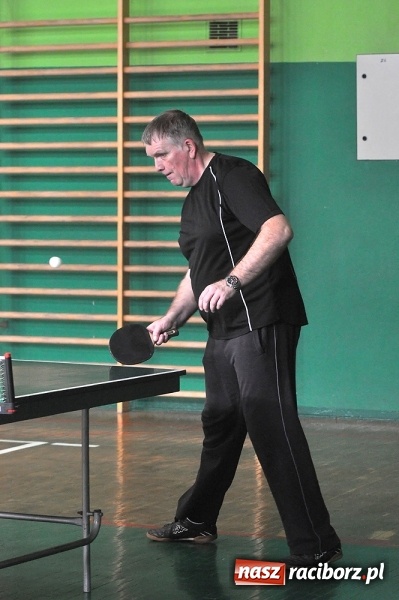 Zdjęcie w galerii na portalu naszraciborz.pl: Miłośnicy tenisa stołowego rywalizowali w Sokole wiadomości z regionu