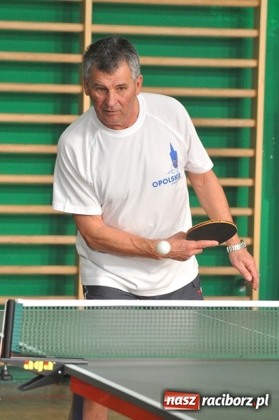 Zdjęcie w galerii na portalu naszraciborz.pl: Miłośnicy tenisa stołowego rywalizowali w Sokole wiadomości z regionu