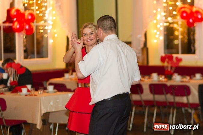 Zdjęcie w galerii na portalu naszraciborz.pl: Karnawałowo-walentynkowe ostatki w Borucinie wiadomości z regionu