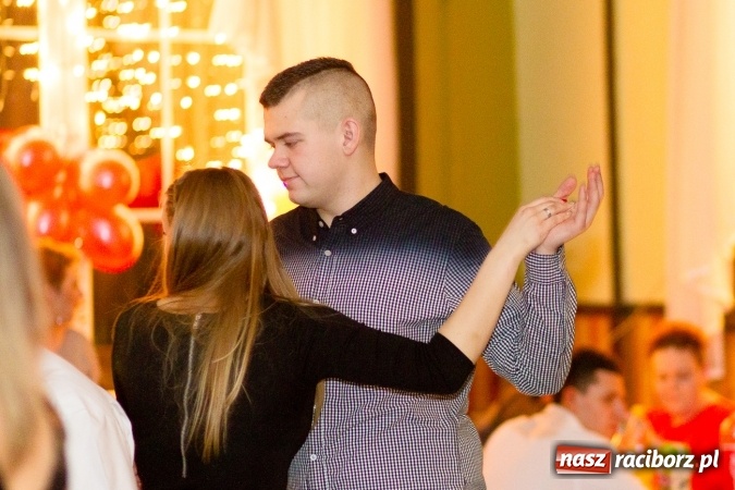 Zdjęcie w galerii na portalu naszraciborz.pl: Karnawałowo-walentynkowe ostatki w Borucinie wiadomości z regionu