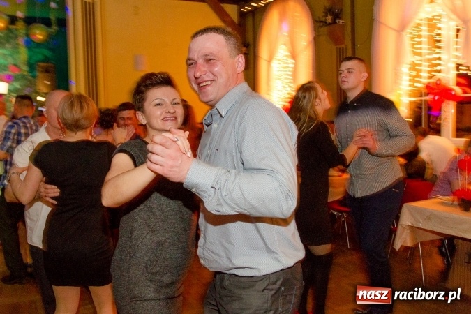 Zdjęcie w galerii na portalu naszraciborz.pl: Karnawałowo-walentynkowe ostatki w Borucinie wiadomości z regionu