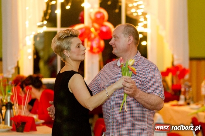 Zdjęcie w galerii na portalu naszraciborz.pl: Karnawałowo-walentynkowe ostatki w Borucinie wiadomości z regionu