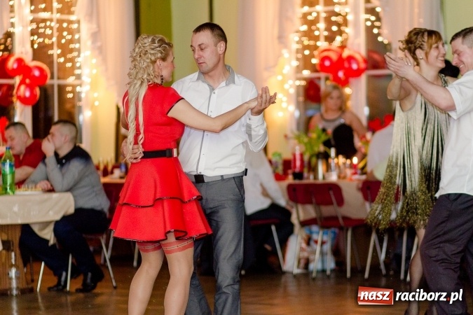 Zdjęcie w galerii na portalu naszraciborz.pl: Karnawałowo-walentynkowe ostatki w Borucinie wiadomości z regionu