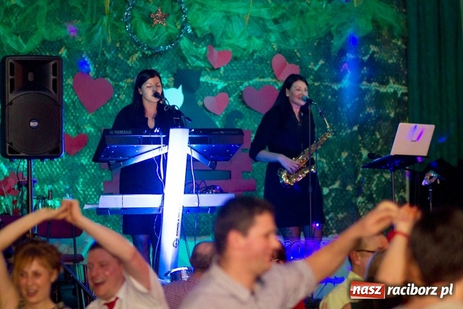 Zdjęcie w galerii na portalu naszraciborz.pl: Karnawałowo-walentynkowe ostatki w Borucinie wiadomości z regionu