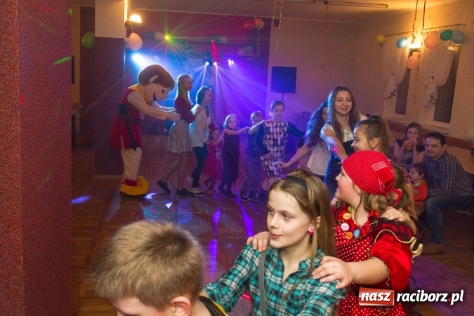 Zdjęcie w galerii na portalu naszraciborz.pl: Strażacy z Miedoni zaprosili na bal najmłodszych wiadomości z regionu