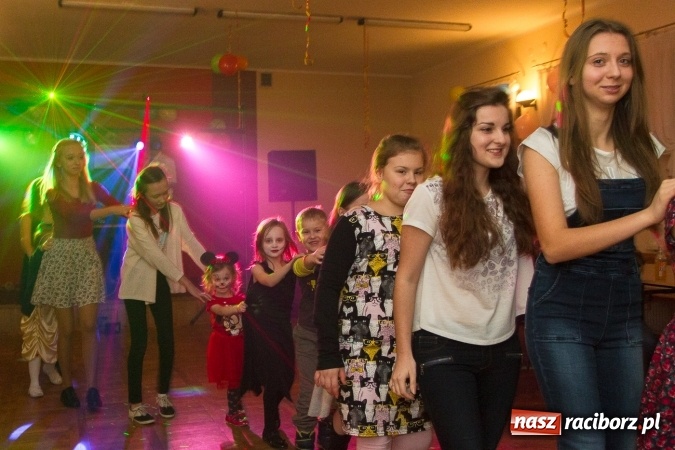 Zdjęcie w galerii na portalu naszraciborz.pl: Strażacy z Miedoni zaprosili na bal najmłodszych wiadomości z regionu