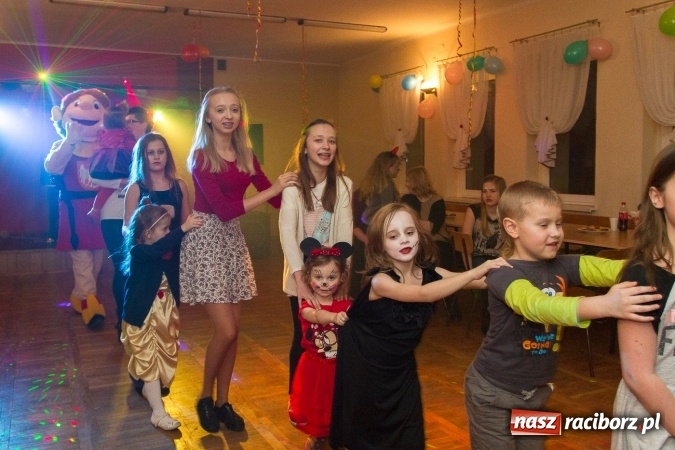 Zdjęcie w galerii na portalu naszraciborz.pl: Strażacy z Miedoni zaprosili na bal najmłodszych wiadomości z regionu