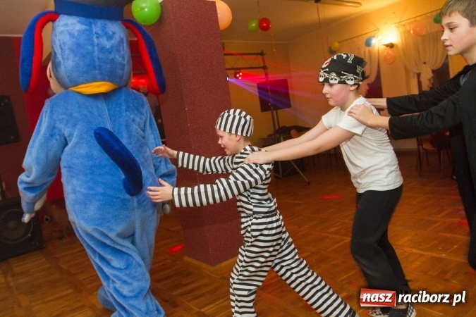 Zdjęcie w galerii na portalu naszraciborz.pl: Strażacy z Miedoni zaprosili na bal najmłodszych wiadomości z regionu