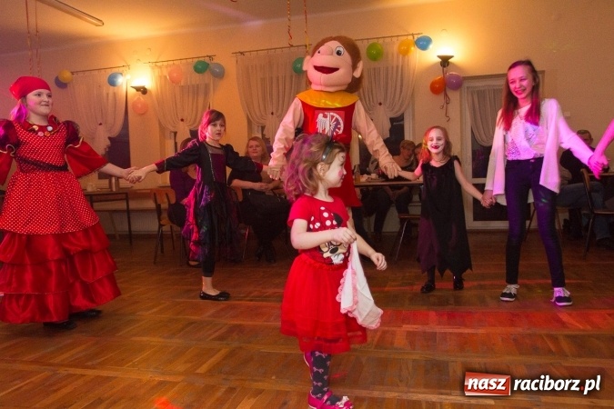 Zdjęcie w galerii na portalu naszraciborz.pl: Strażacy z Miedoni zaprosili na bal najmłodszych wiadomości z regionu