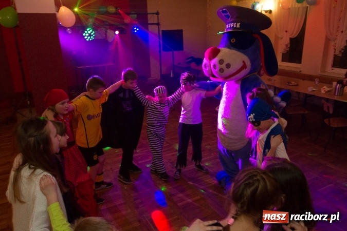 Zdjęcie w galerii na portalu naszraciborz.pl: Strażacy z Miedoni zaprosili na bal najmłodszych wiadomości z regionu