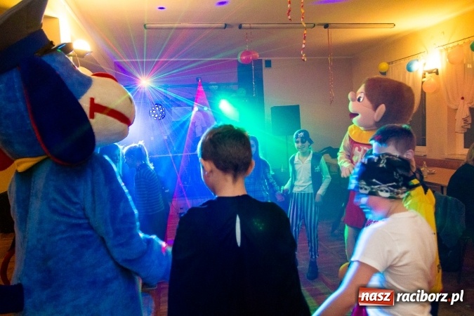 Zdjęcie w galerii na portalu naszraciborz.pl: Strażacy z Miedoni zaprosili na bal najmłodszych wiadomości z regionu