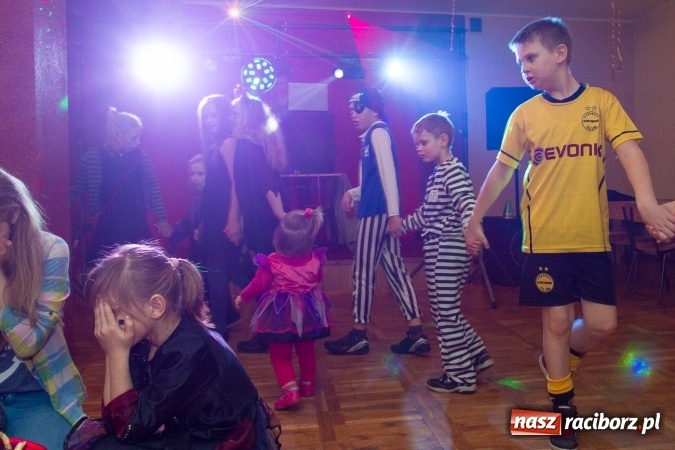 Zdjęcie w galerii na portalu naszraciborz.pl: Strażacy z Miedoni zaprosili na bal najmłodszych wiadomości z regionu