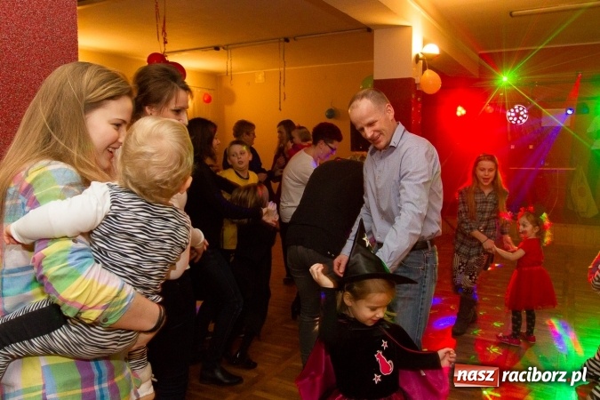 Zdjęcie w galerii na portalu naszraciborz.pl: Strażacy z Miedoni zaprosili na bal najmłodszych wiadomości z regionu