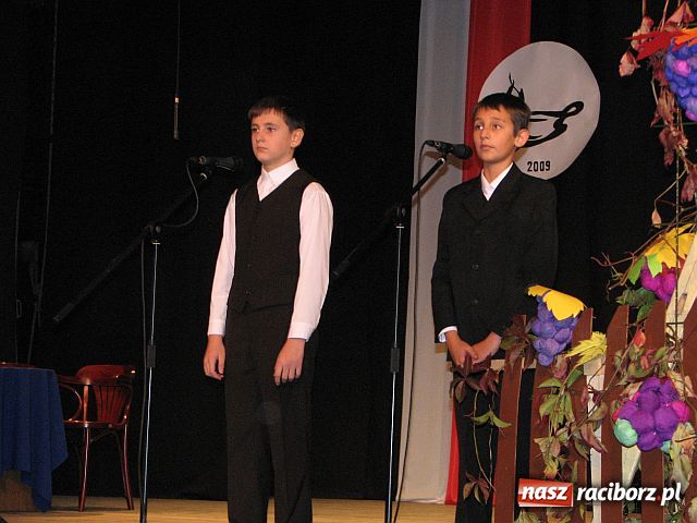 Zdjęcie w galerii na portalu naszraciborz.pl: Nauczyciele obchodzą swoje święto wiadomości z regionu