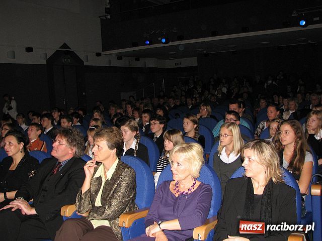 Zdjęcie w galerii na portalu naszraciborz.pl: Nauczyciele obchodzą swoje święto wiadomości z regionu