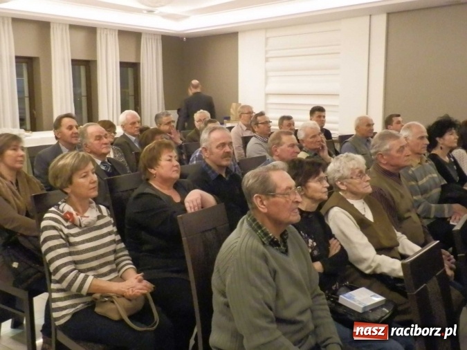 Zdjęcie w galerii na portalu naszraciborz.pl: Wiatr od wschodu - promocja w Krzyżanowicach wiadomości z regionu